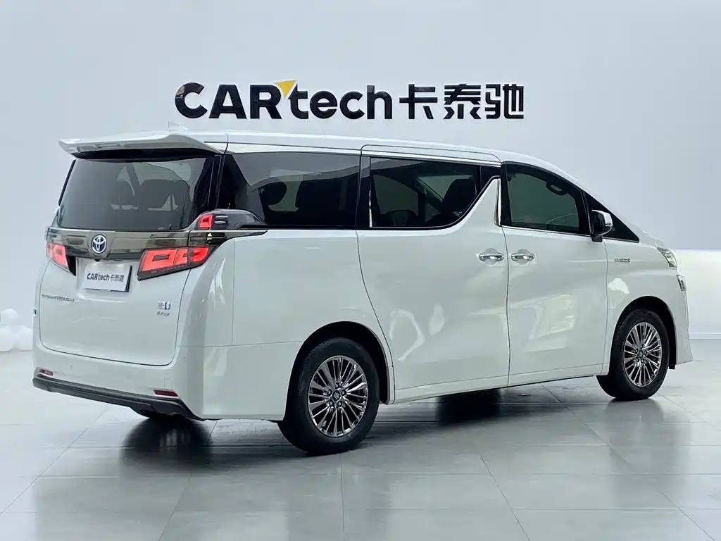 Toyota Vellfire — миниатюра 3