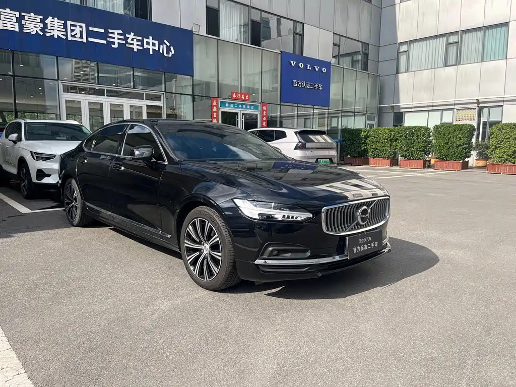 Volvo S90 — миниатюра 12