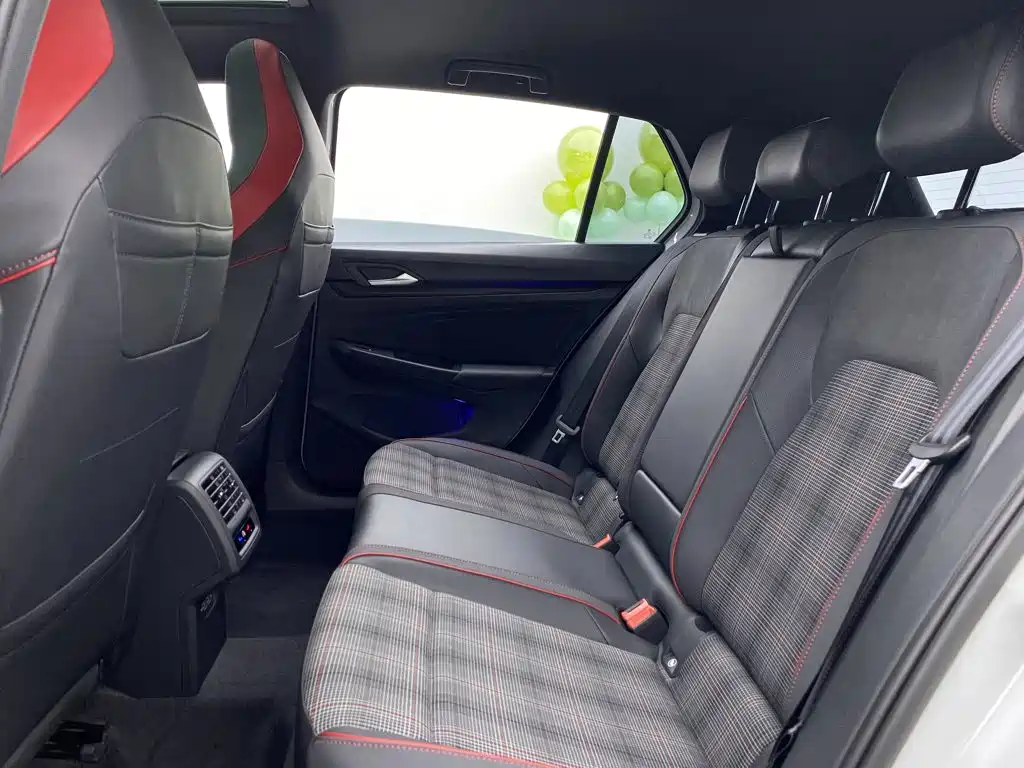 Volkswagen Golf GTI — миниатюра 30