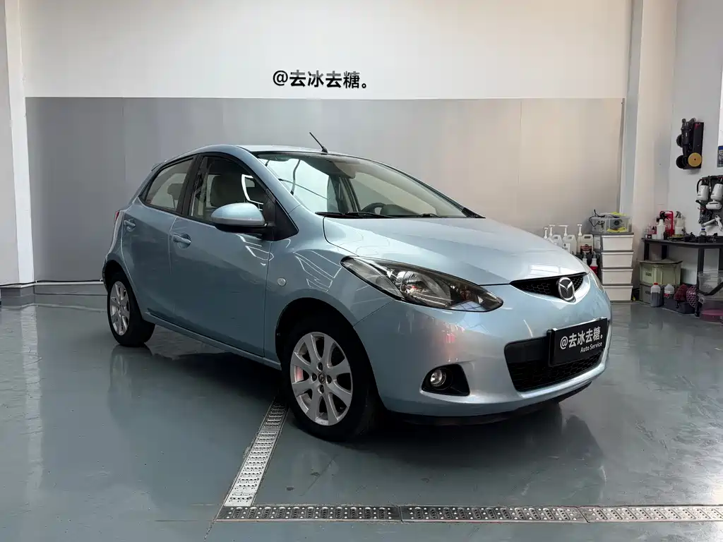 Mazda 2