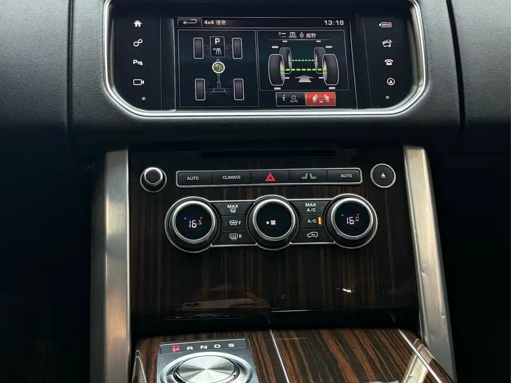 Land Rover Range Rover — миниатюра 7