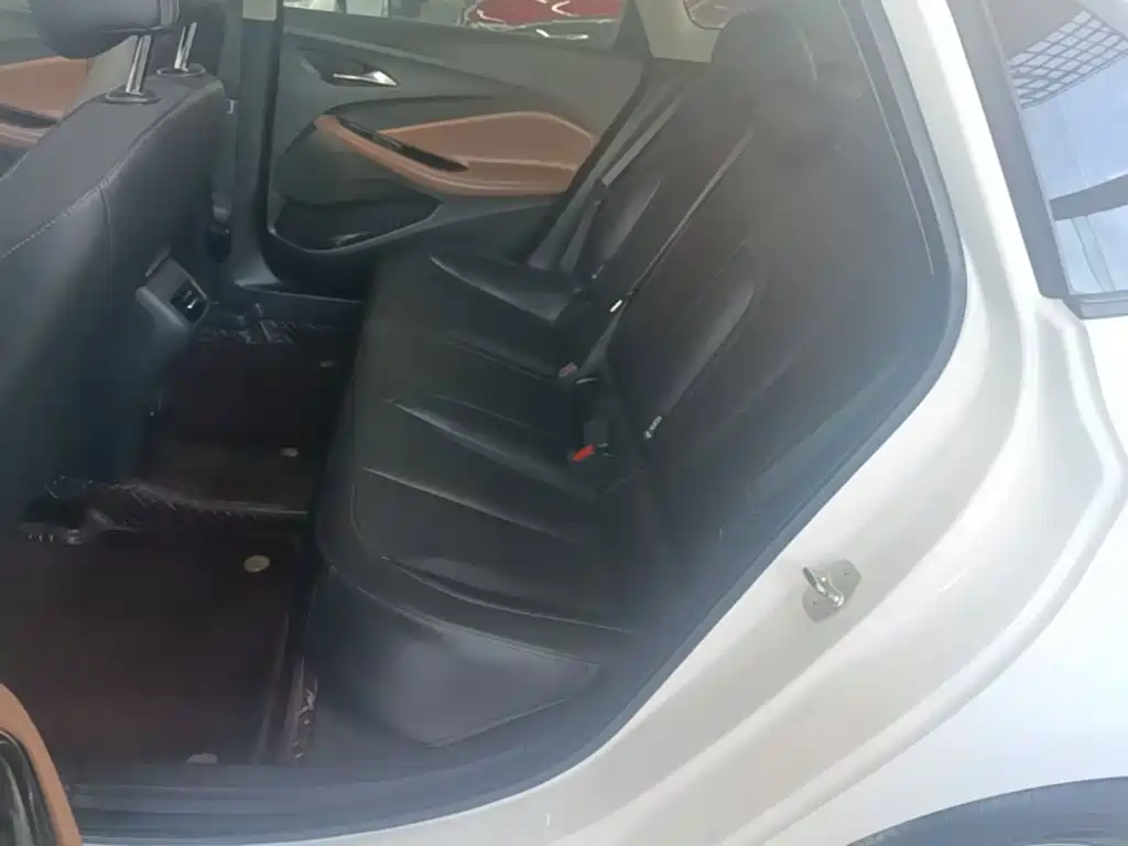 Buick Verano — миниатюра 17