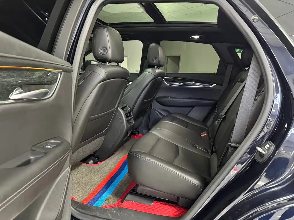 Cadillac XT5 — миниатюра 6