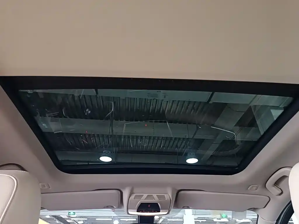 BMW 2 Series Active Tourer (Import) — миниатюра 18