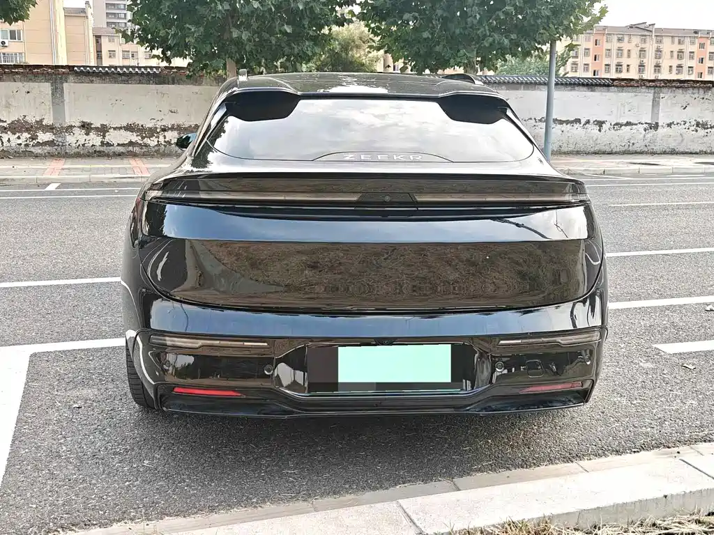 Zeekr 007GT — миниатюра 5