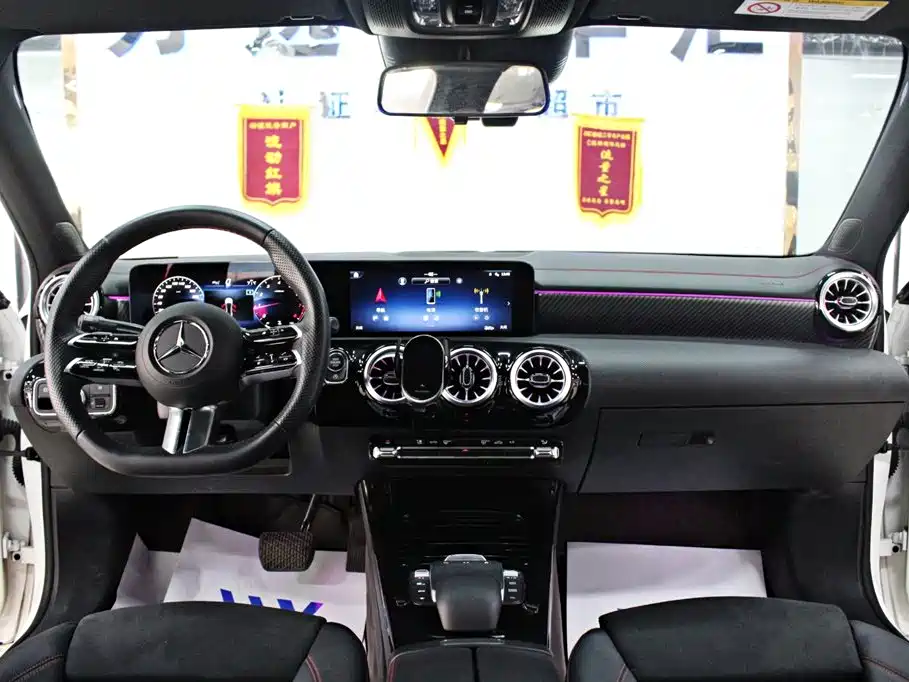 MERCEDES-BENZ A CLASS