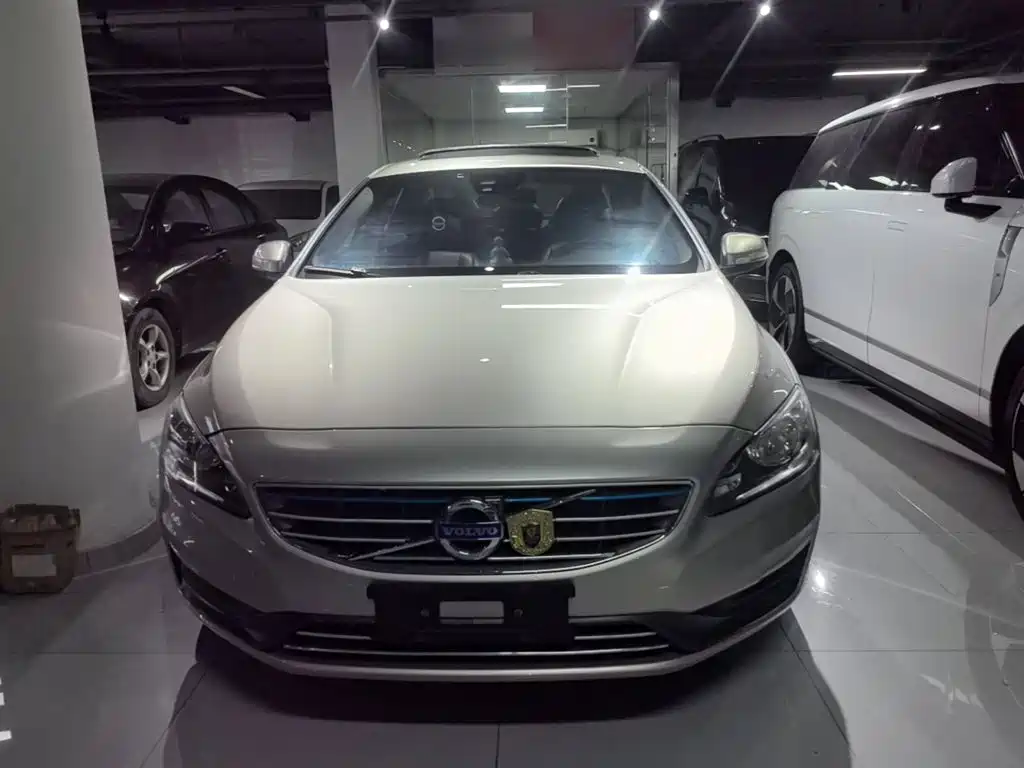 Volvo S60 — миниатюра 3