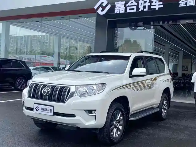 TOYOTA PRADO