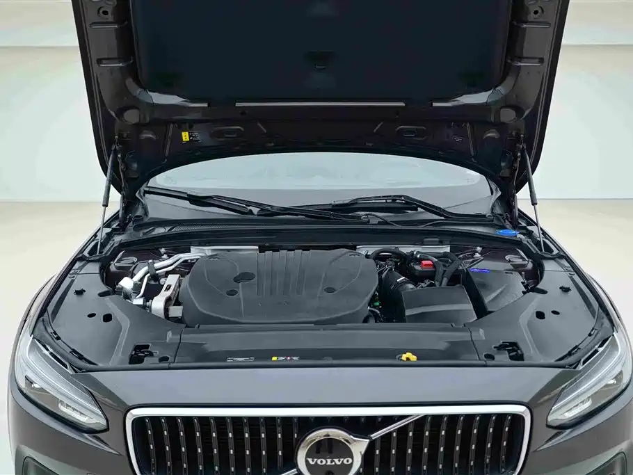 Volvo V90 — миниатюра 7