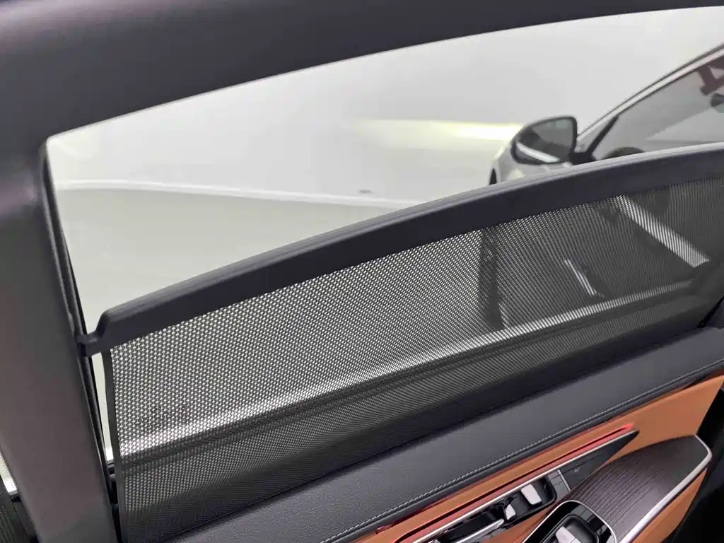 Mercedes-Benz S-Class — миниатюра 30