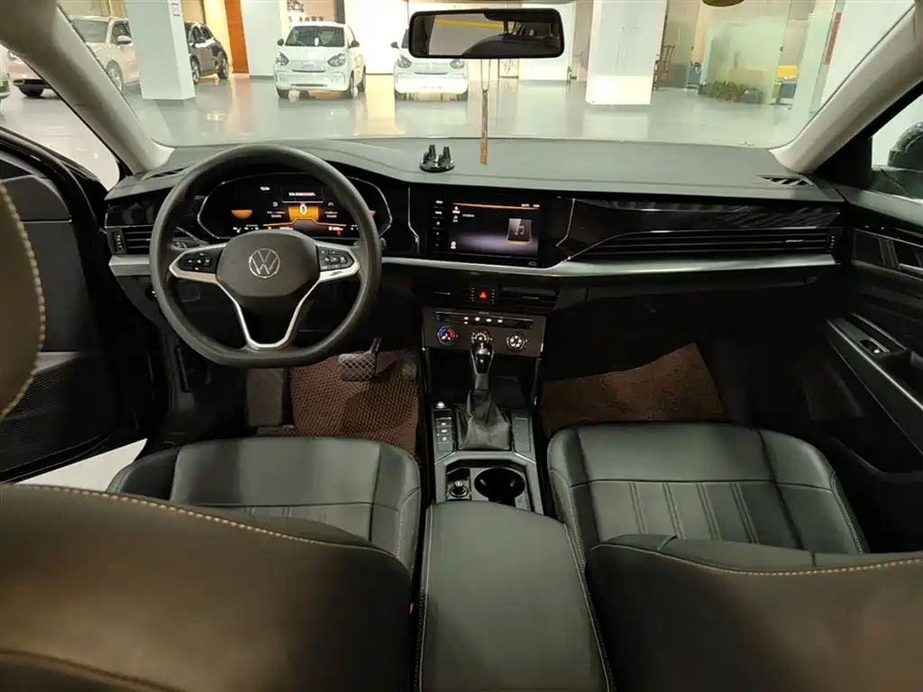 Volkswagen Passat 2025 280TSI