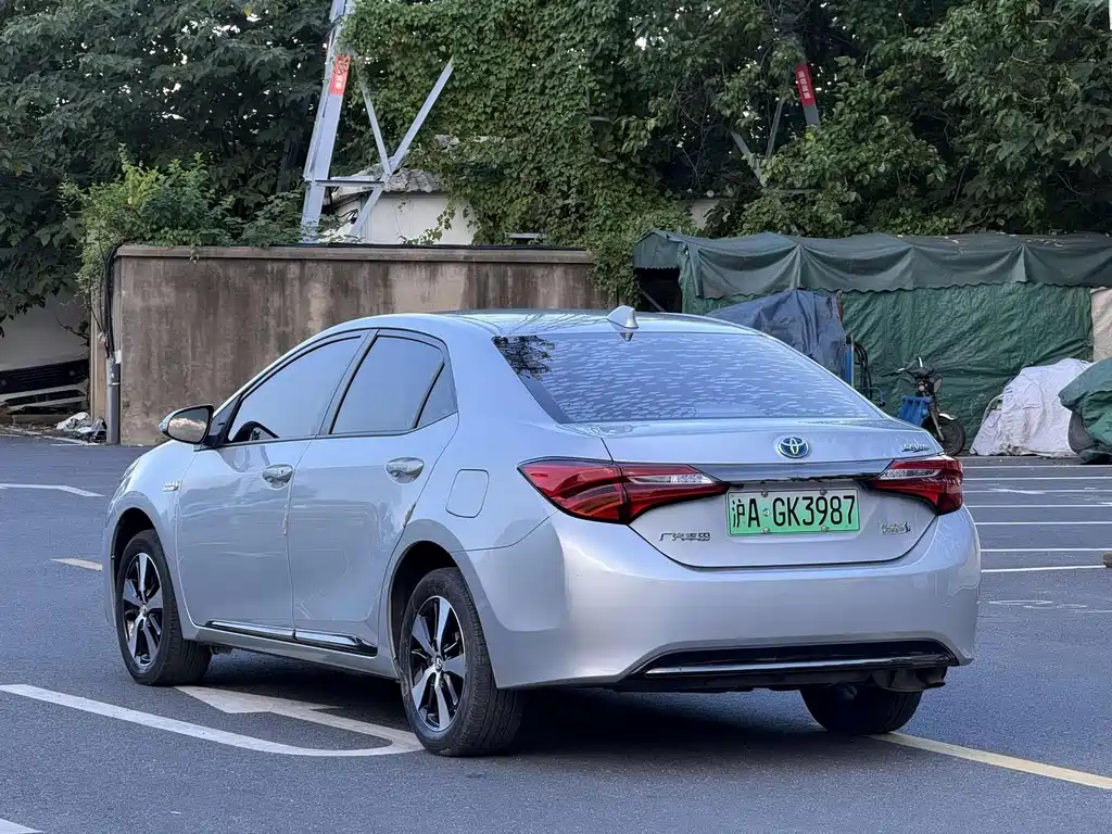 Toyota Levin Twin Engine E+ — миниатюра 12