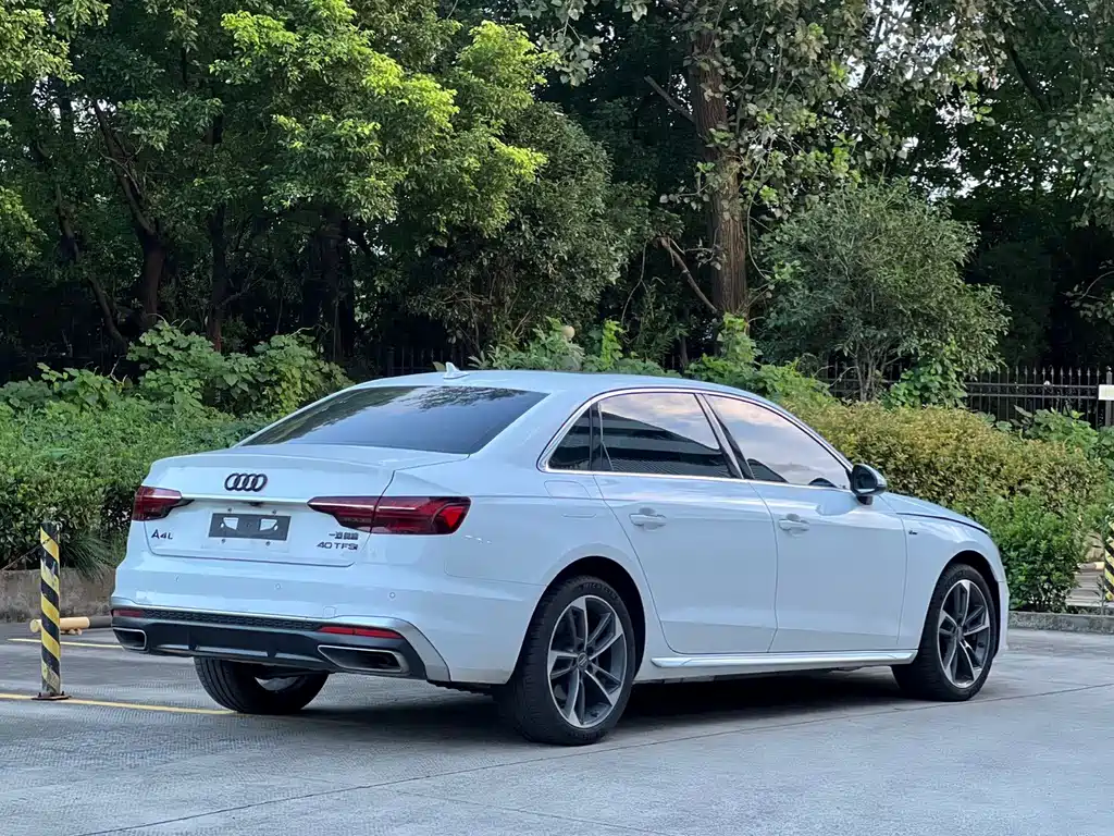 Audi A4L — миниатюра 15