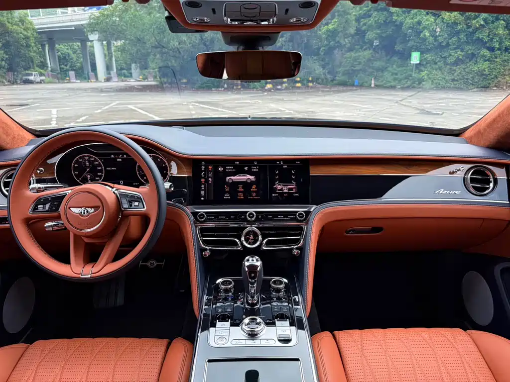Bentley Flying Spur — миниатюра 4