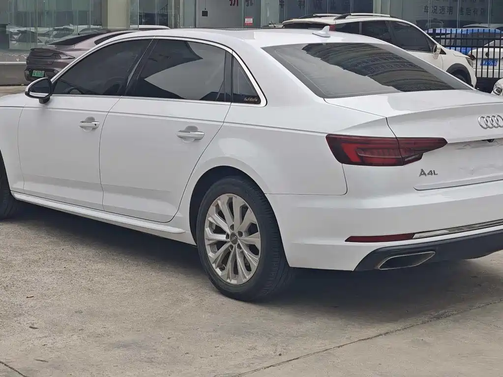 Audi A4L — миниатюра 7