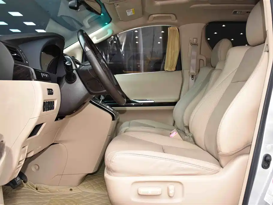 Toyota Alphard 2012 3.5L Luxury