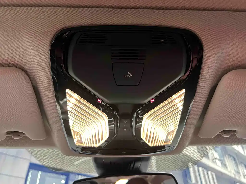 BMW 3 Series — миниатюра 8