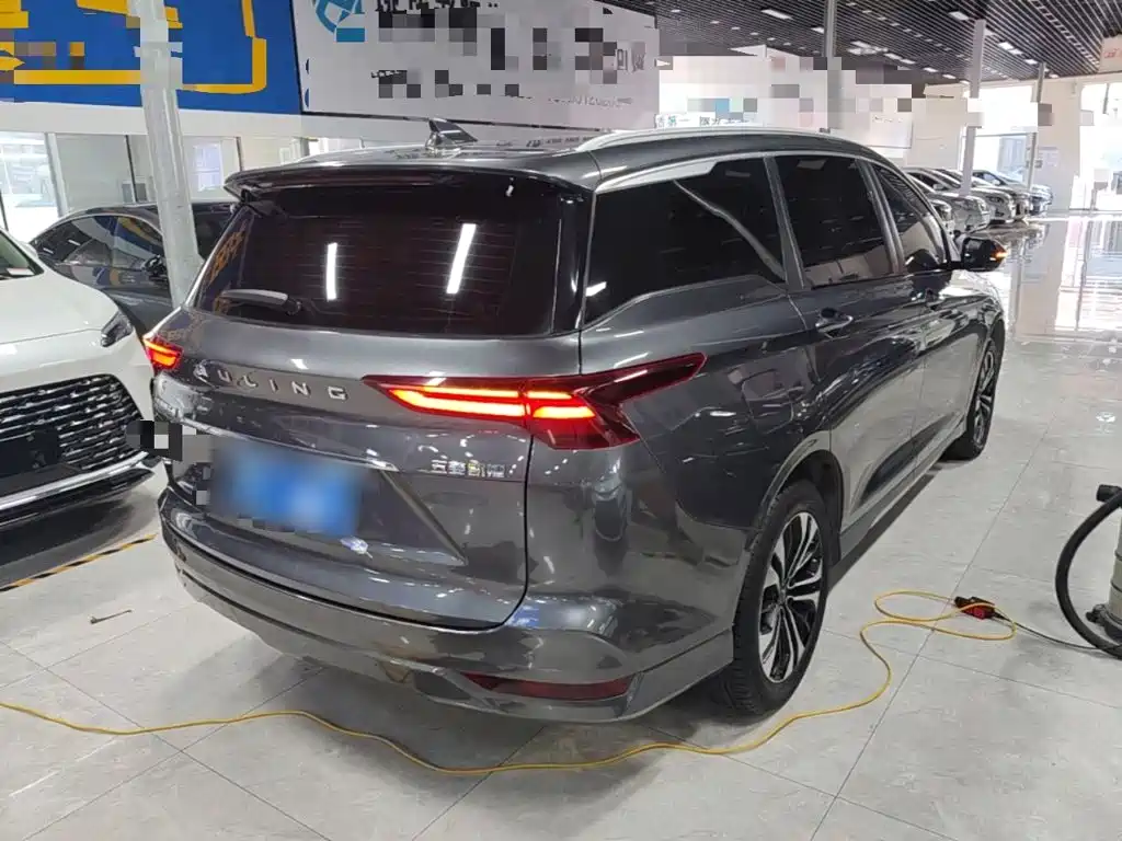 Wuling Victory — миниатюра 7