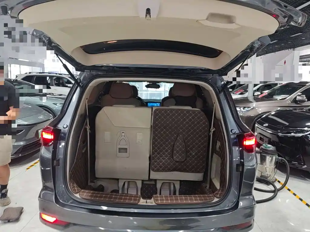 Wuling Victory — миниатюра 19