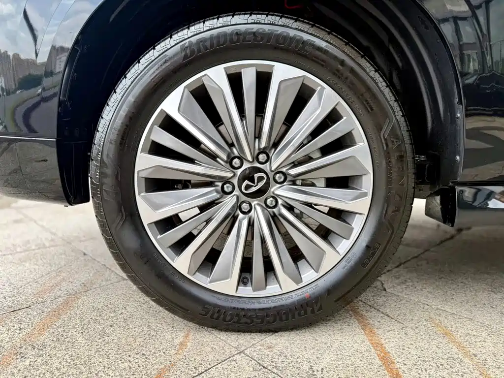Infiniti QX80 2025 Sensory