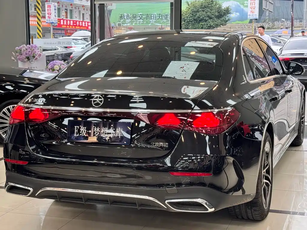 Mercedes-Benz E-Class E 2025 E 300 L Luxury Sport