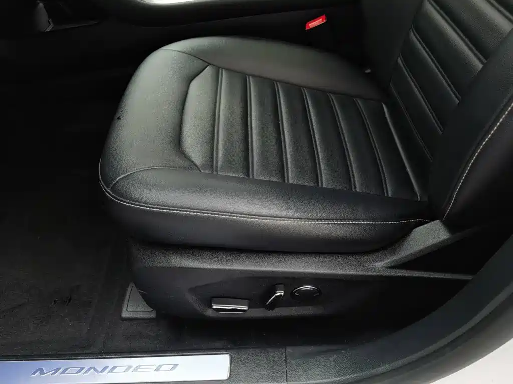 Ford Mondeo — миниатюра 20