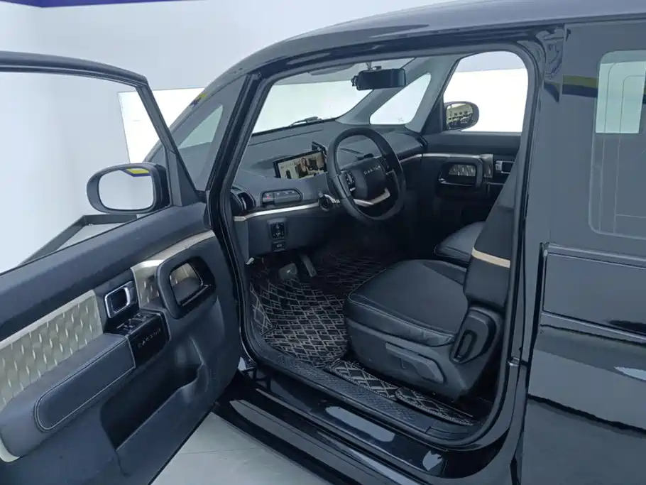 Baojun KiWi EV — миниатюра 11