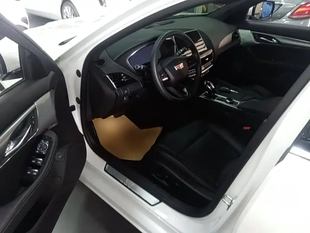 Cadillac CT5 — миниатюра 16