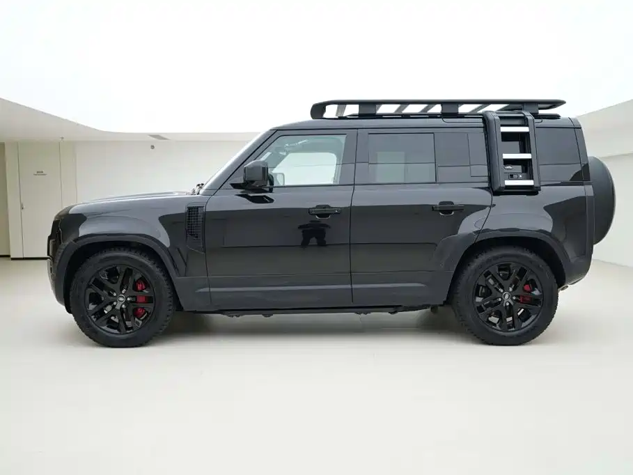 Land Rover Defender — миниатюра 3
