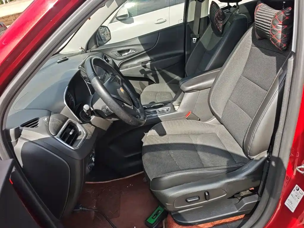 Chevrolet Equinox — миниатюра 15
