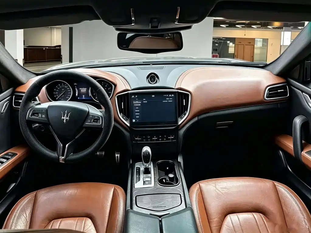 Maserati Ghibli — миниатюра 4