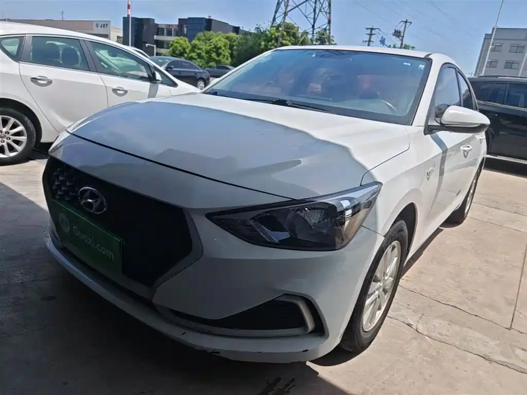 Hyundai Elantra 2021