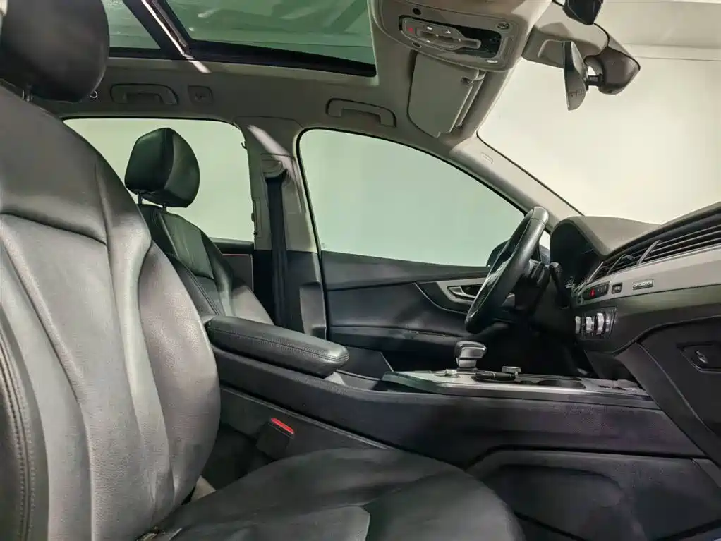 Audi Q7 2019 55 TFSI