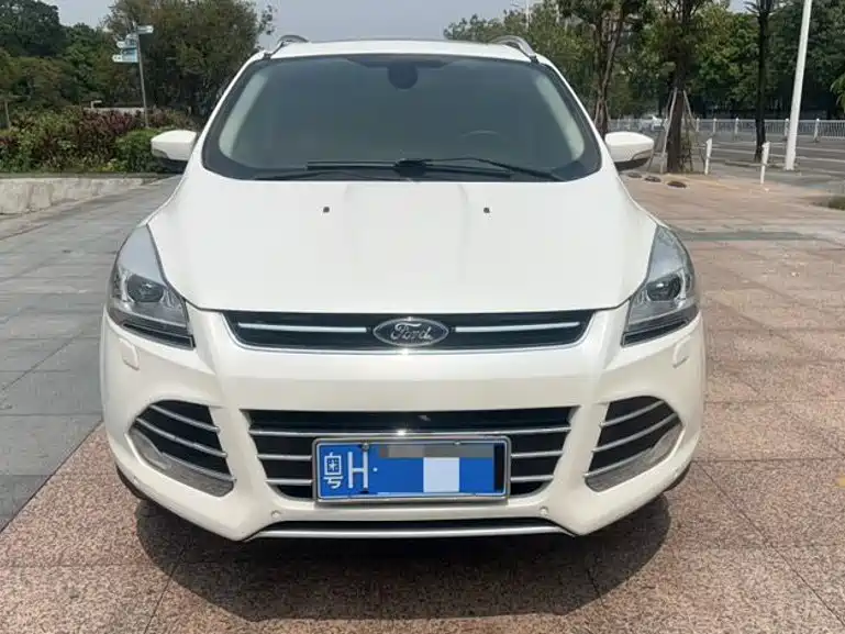 Ford Kuga — миниатюра 2
