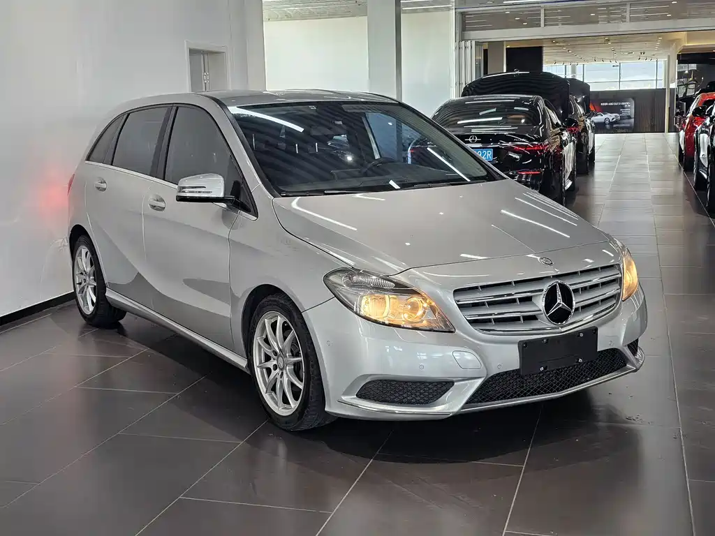 Mercedes-Benz B-Class — миниатюра 4