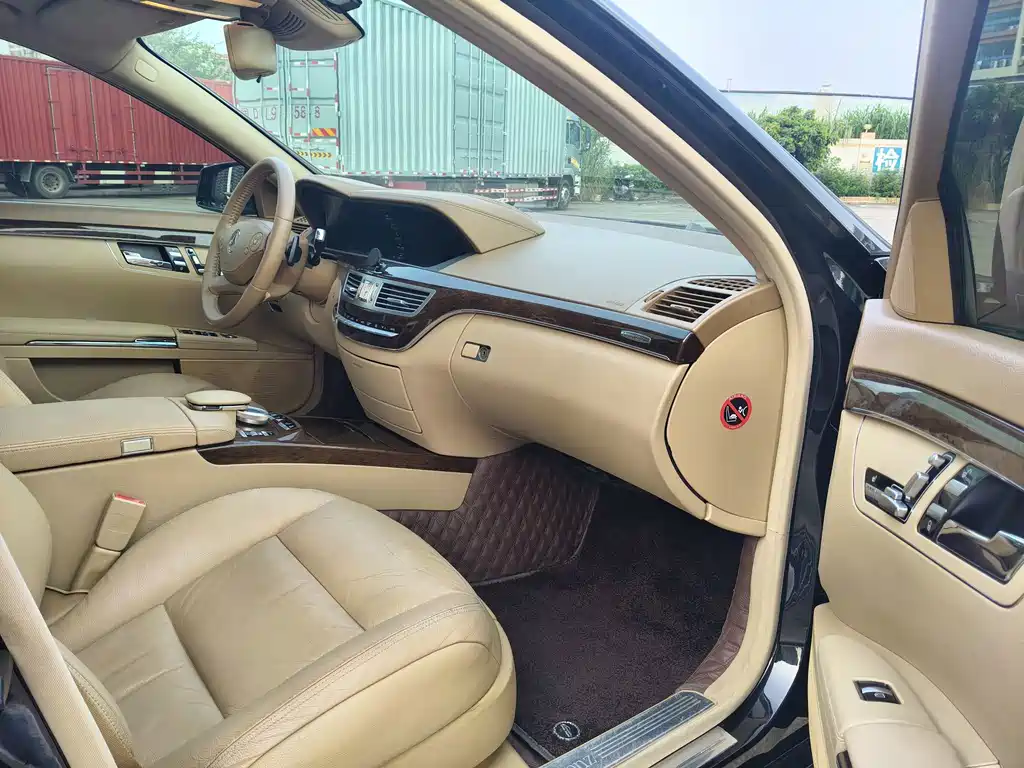 Mercedes-Benz S-Class — миниатюра 9