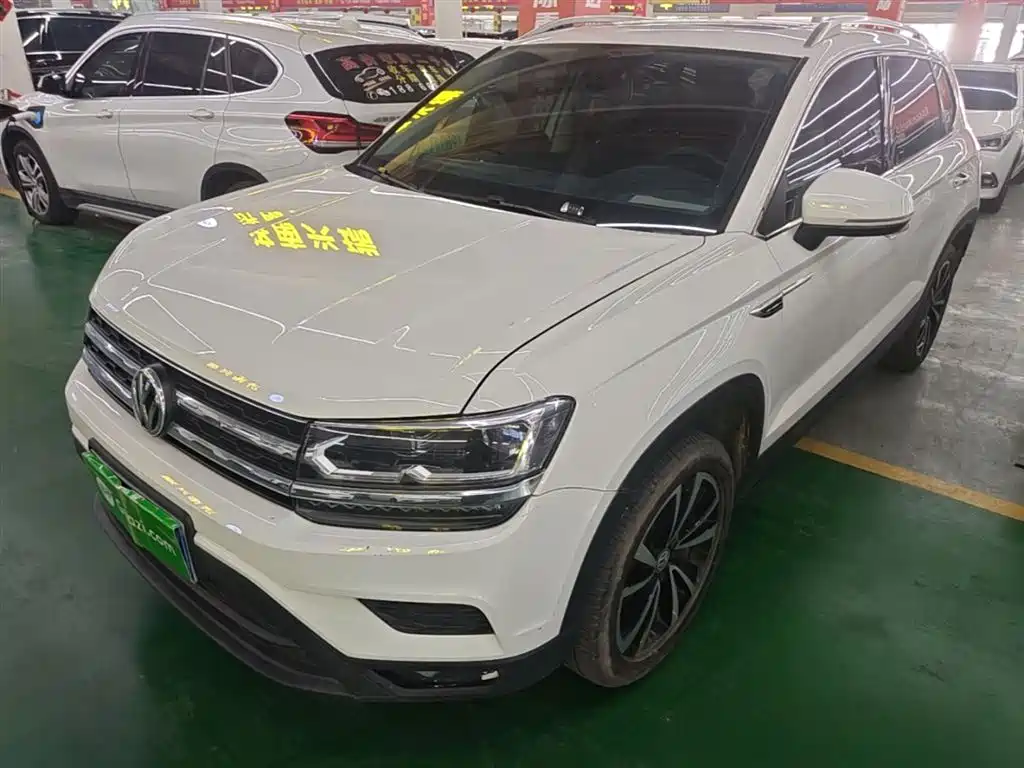 Volkswagen Tharu 2020