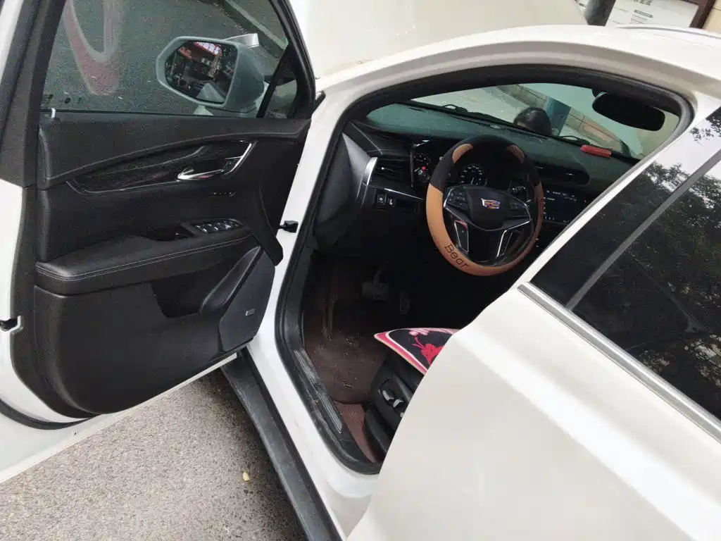 Cadillac XT5 — миниатюра 12