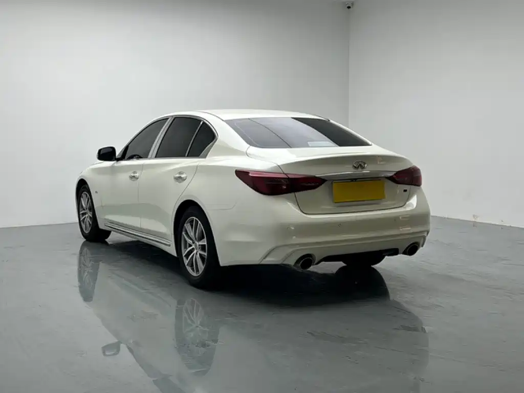 Infiniti Q50L — миниатюра 4