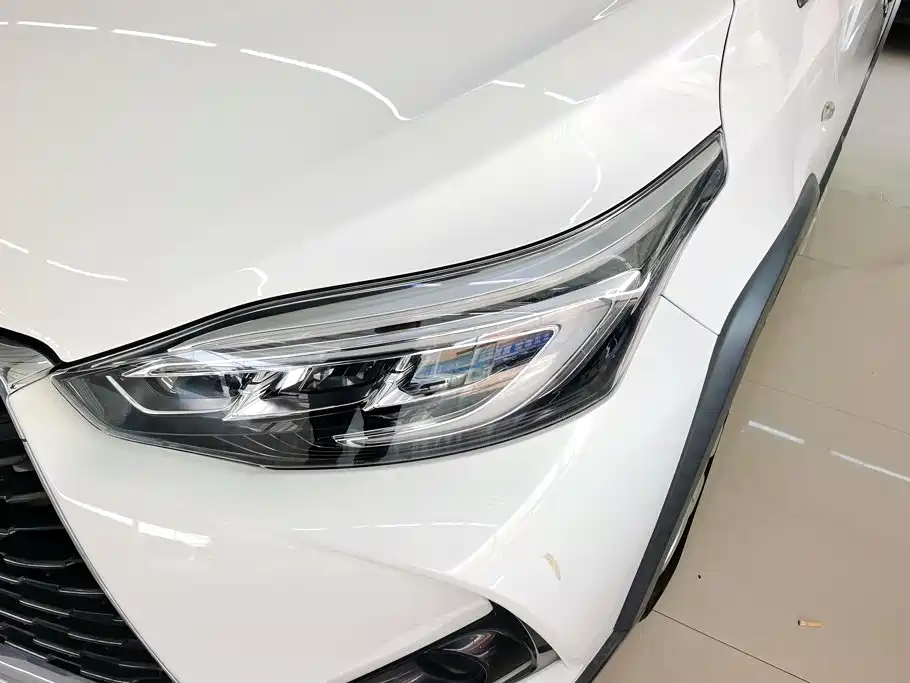 Toyota Yaris L — миниатюра 5