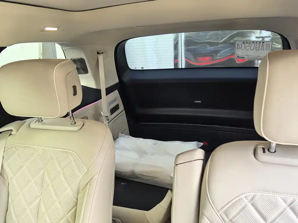 NIO ES8 2026 мест Executive Luxury