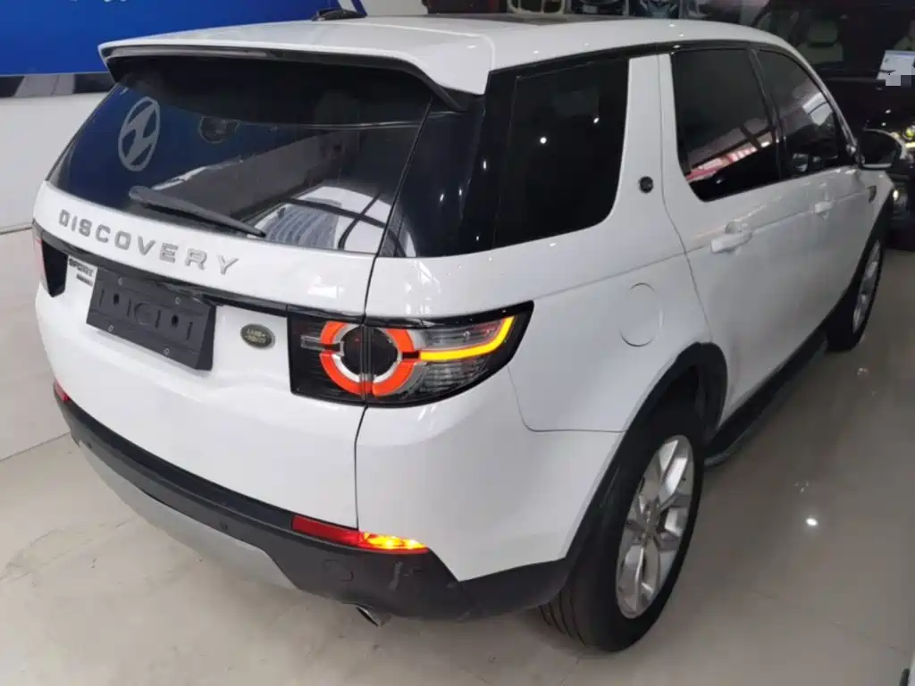 Land Rover Discovery Sport — миниатюра 7