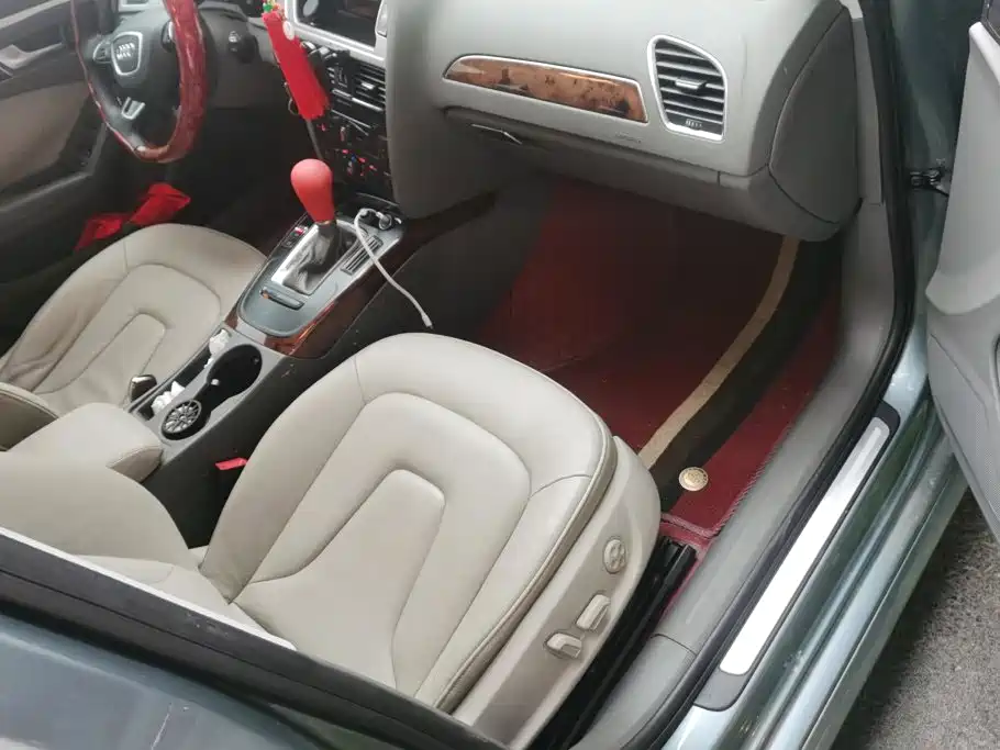 Audi A4L 2011 2.0 TFSI