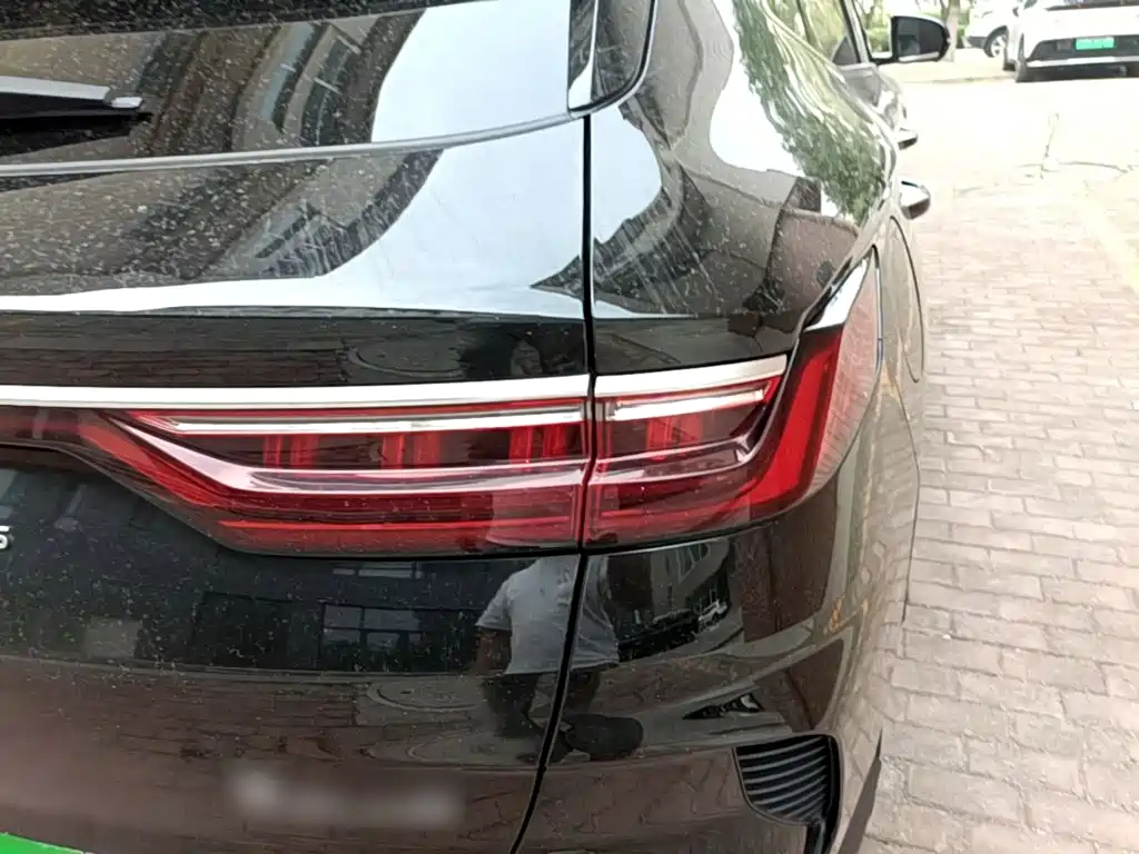 BYD PLUS New Energy — миниатюра 8