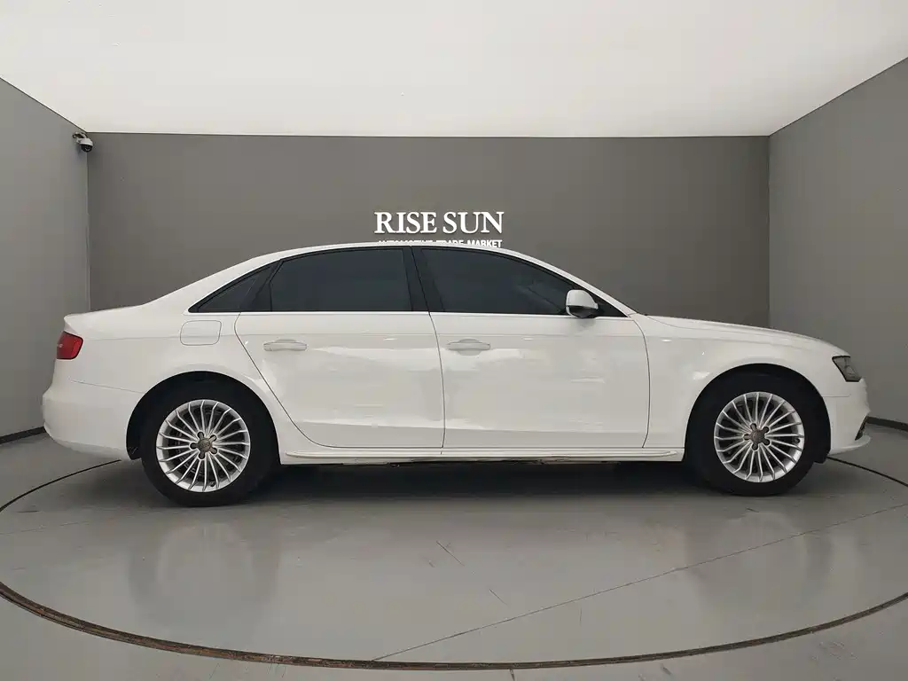 Audi A4L — миниатюра 5