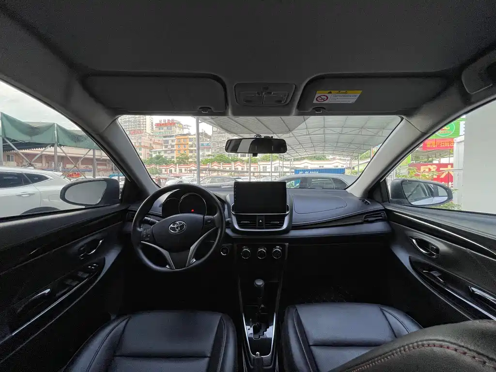 Toyota Yaris L — миниатюра 27
