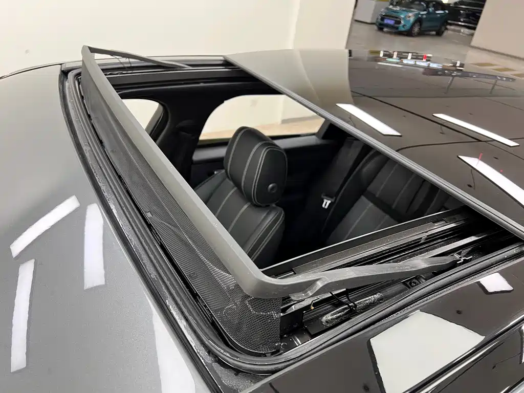 Land Rover Velar P300 S, фото 38
