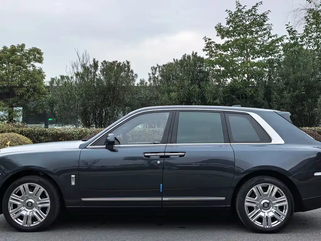 ROLLS-ROYCE CULLINAN