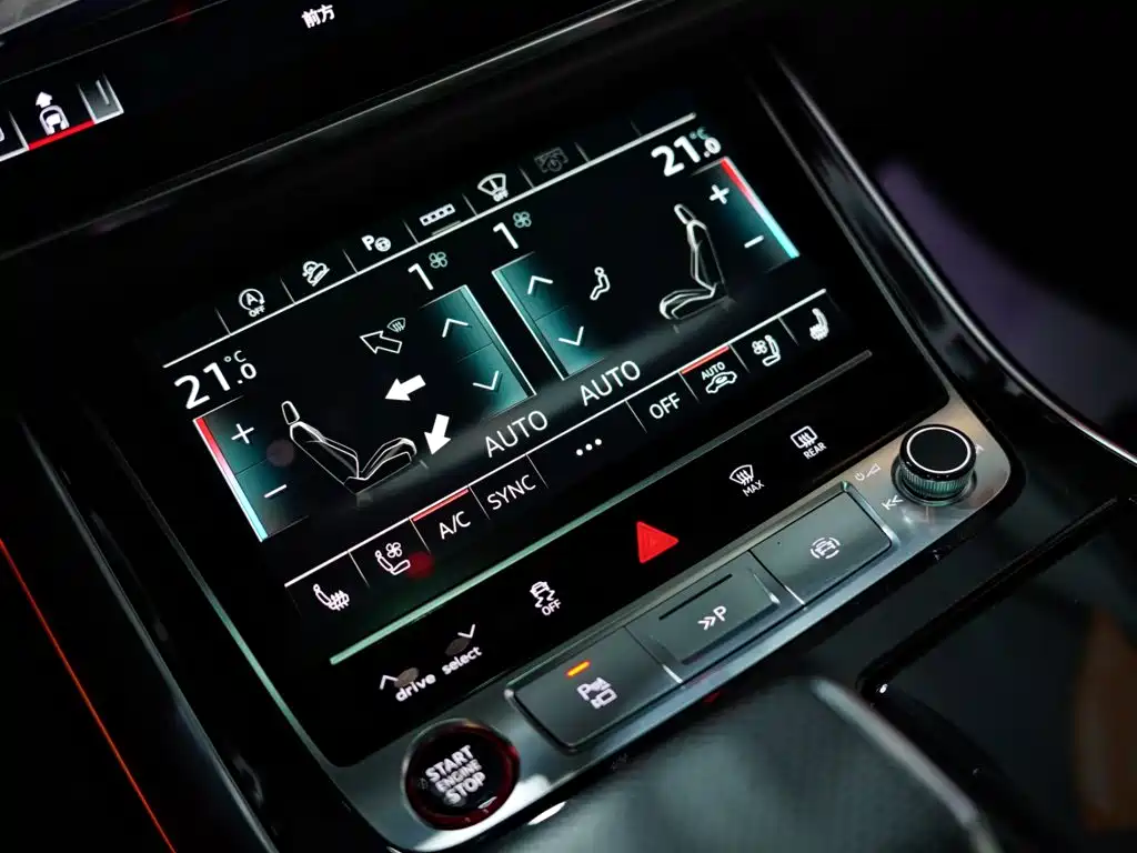 Audi RS Q8 — миниатюра 5