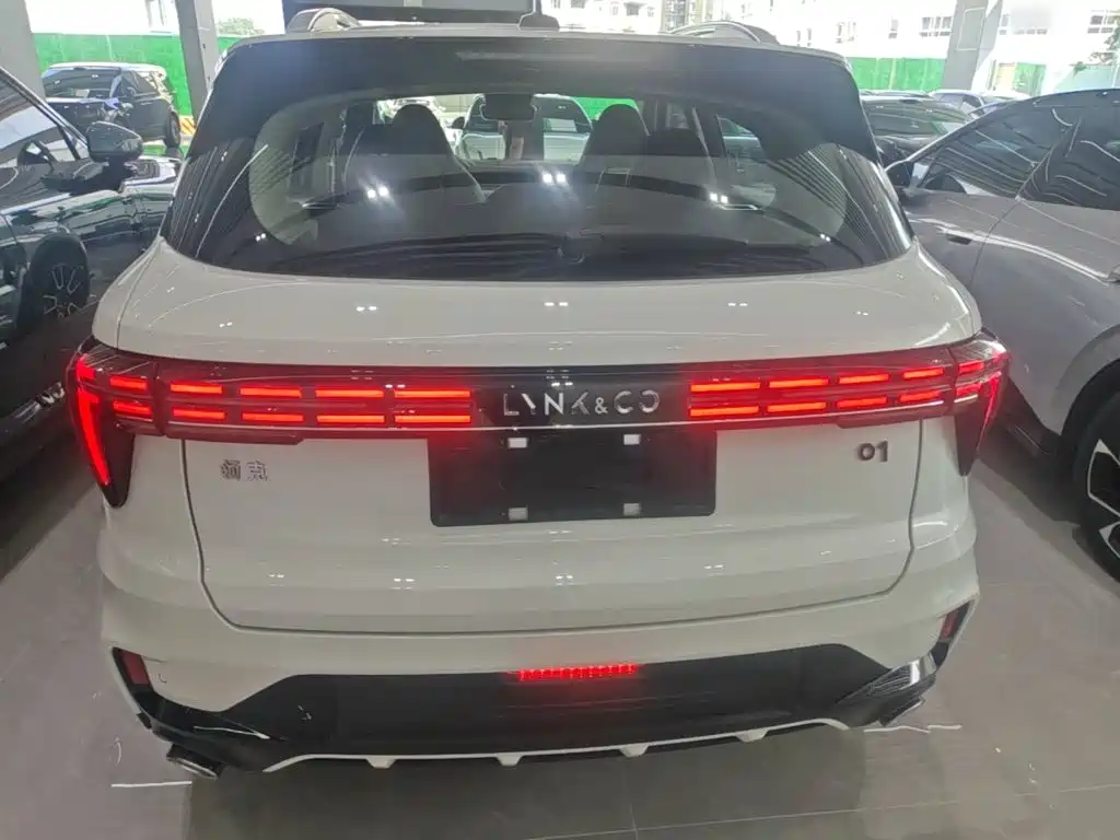 Lynk & Co 01 — миниатюра 6